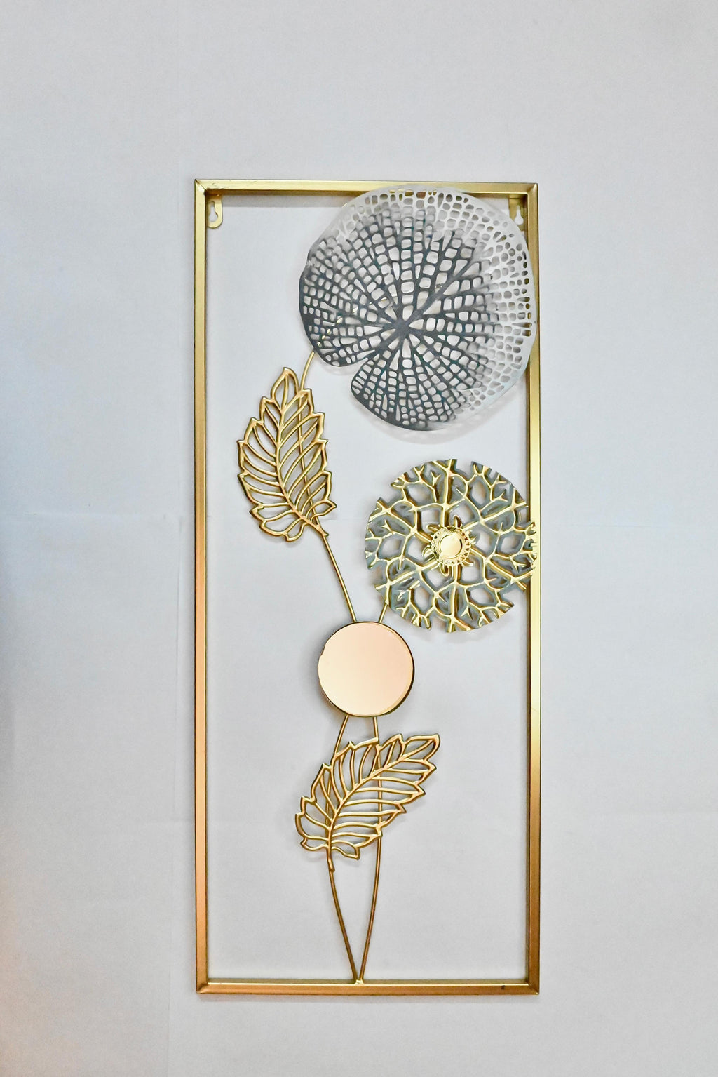 Premium Quality Metal Flower Frame – Decorative Wall Art